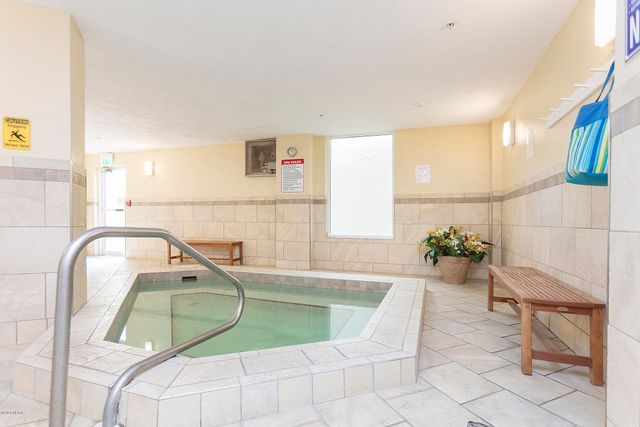 2545 S Atlantic Ave Apt 402, Daytona Beach Shores, FL 32118