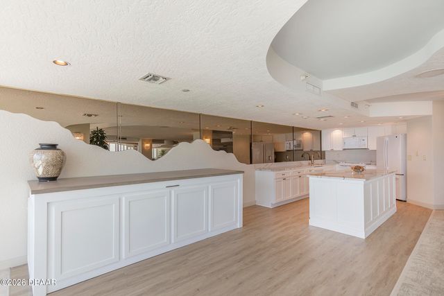 2545 S Atlantic Ave Apt 402, Daytona Beach Shores, FL 32118