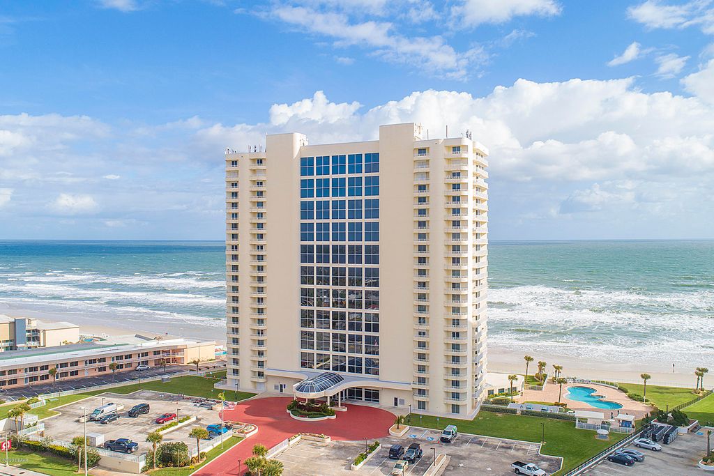 2545 S Atlantic Ave Apt 402, Daytona Beach Shores, FL 32118