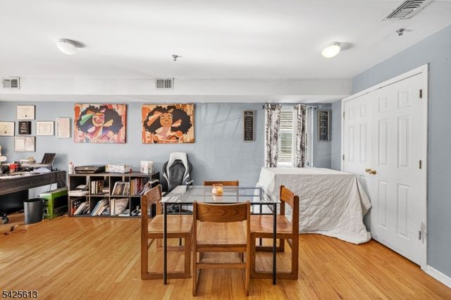 25 Norfolk St, Newark City, NJ 07103