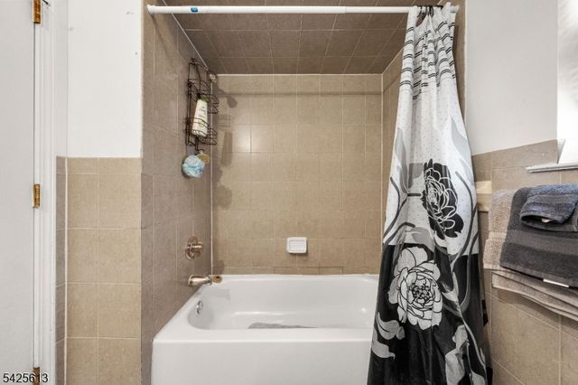 25 Norfolk St, Newark City, NJ 07103