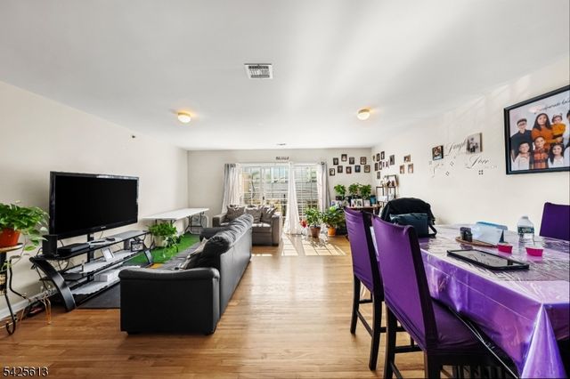 25 Norfolk St, Newark City, NJ 07103