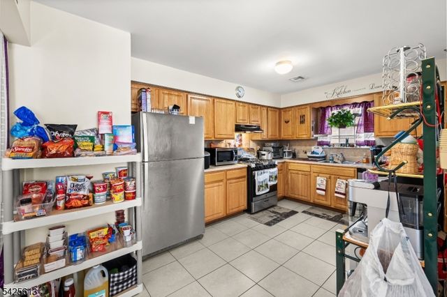 25 Norfolk St, Newark City, NJ 07103