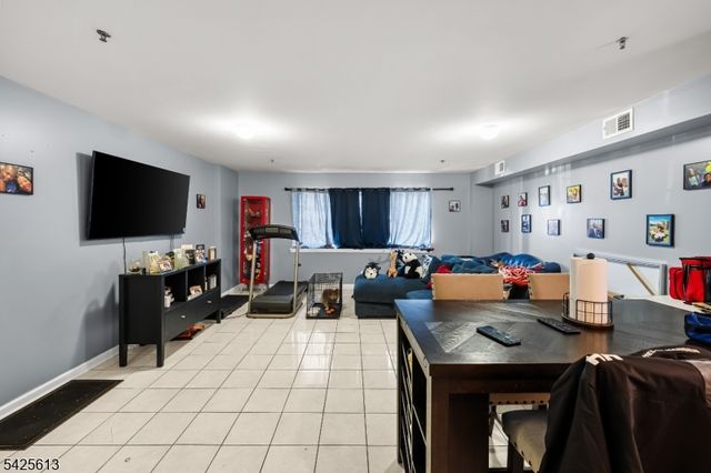 25 Norfolk St, Newark City, NJ 07103