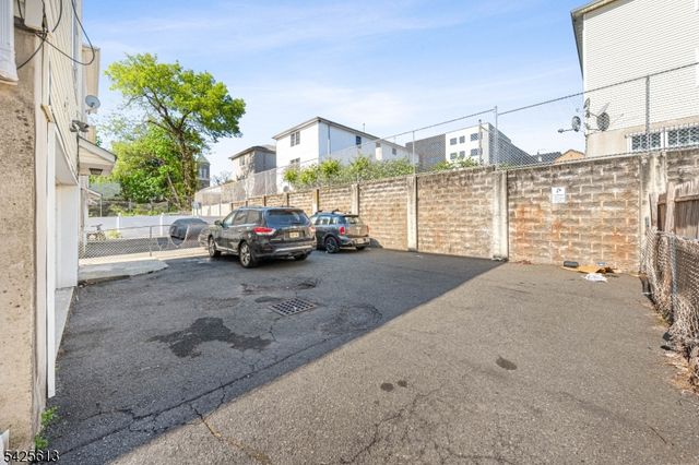 25 Norfolk St, Newark City, NJ 07103