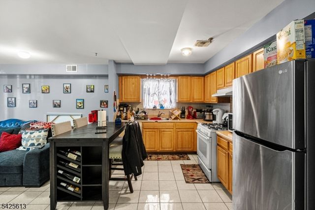 25 Norfolk St, Newark City, NJ 07103