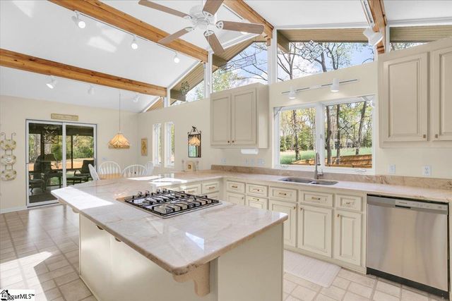 184 Sandstone Drive, Taylors, SC 29687