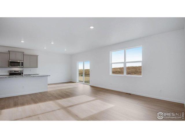 825 S Apex Ave, Fort Lupton, CO 80621