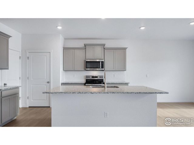 825 S Apex Ave, Fort Lupton, CO 80621