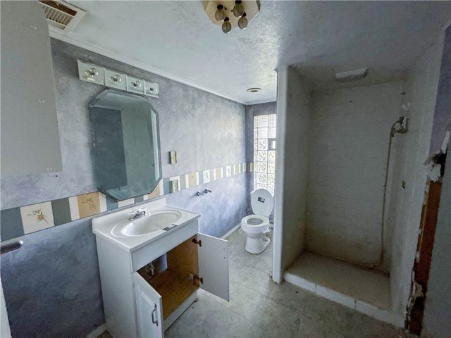 108 Economy Grade Rd, Findlay Twp, PA 15108