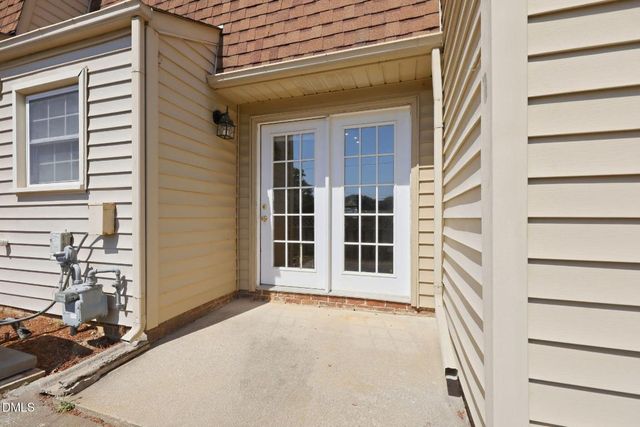 145 Jones Franklin Road D, Raleigh, NC 27606