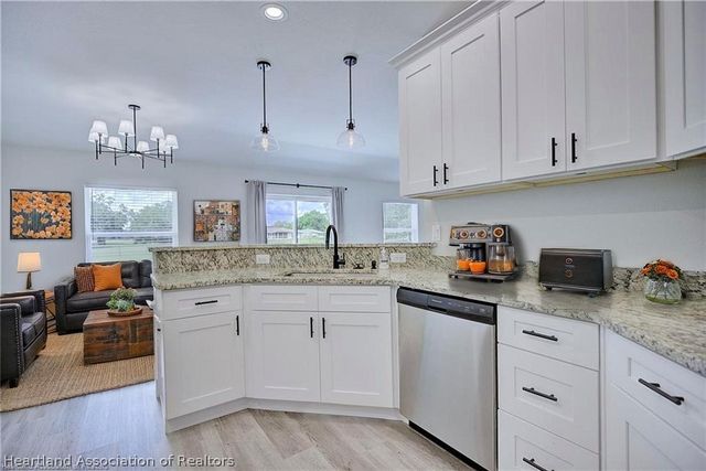 111 Vale Court, Sebring, FL 33876