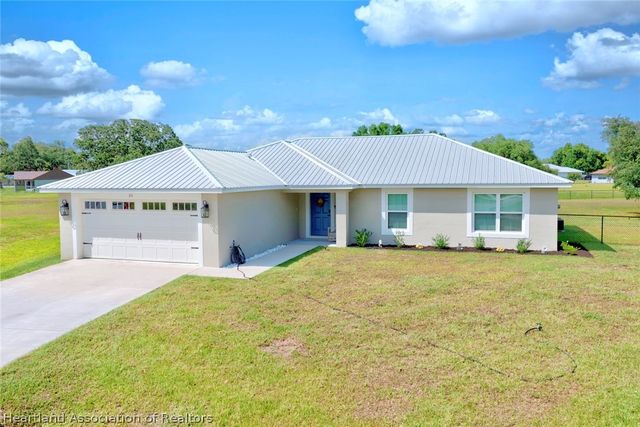111 Vale Court, Sebring, FL 33876