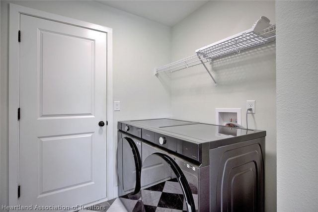 111 Vale Court, Sebring, FL 33876
