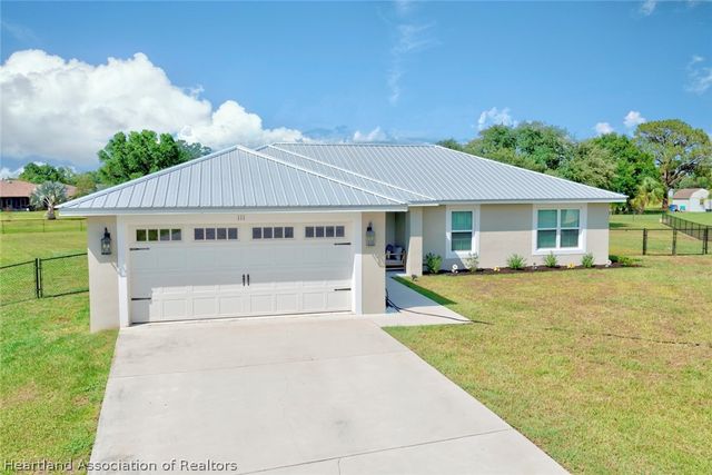 111 Vale Court, Sebring, FL 33876