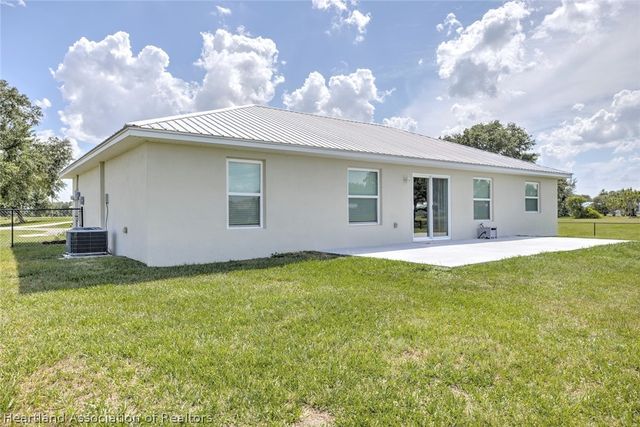 111 Vale Court, Sebring, FL 33876