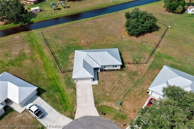 111 Vale Court, Sebring, FL 33876
