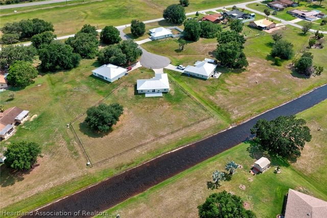 111 Vale Court, Sebring, FL 33876