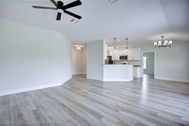 111 Vale Court, Sebring, FL 33876