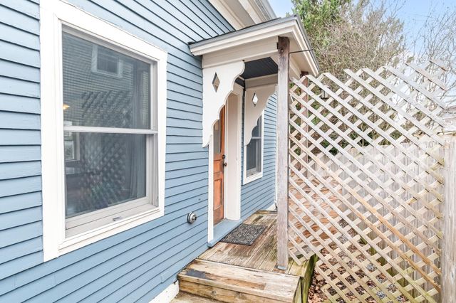 128 East Main Street, Richmond, VT 05477