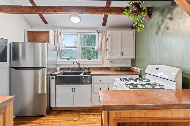 128 East Main Street, Richmond, VT 05477