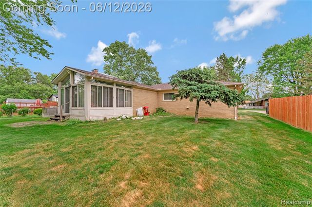 36539 Capper Drive, Clinton Township, MI 48035