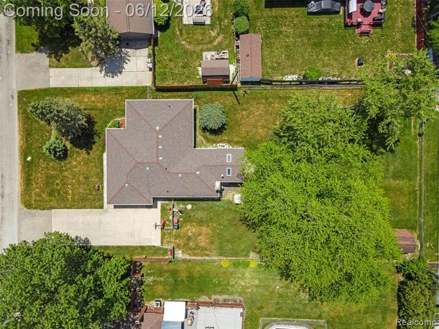 36539 Capper Drive, Clinton Township, MI 48035