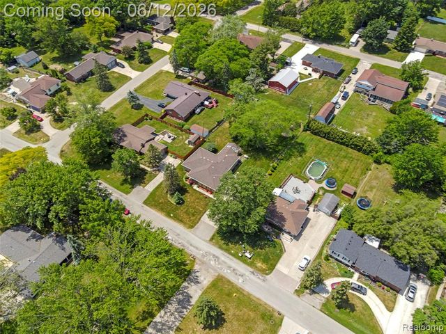 36539 Capper Drive, Clinton Township, MI 48035