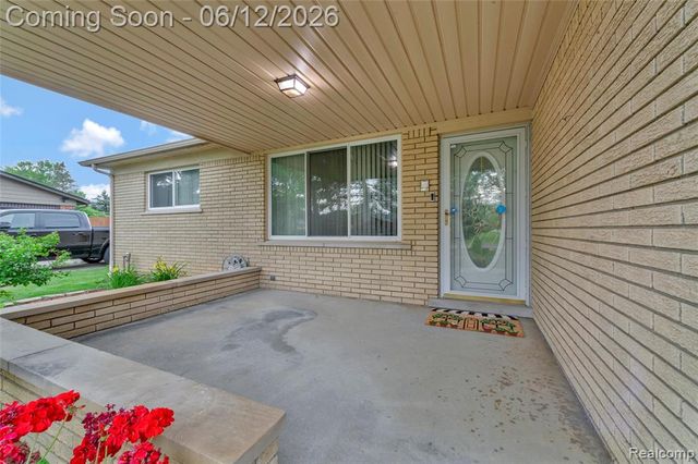 36539 Capper Drive, Clinton Township, MI 48035