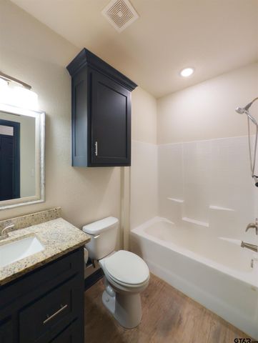 1315 N Ross, Tyler, TX 75702