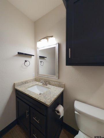 1315 N Ross, Tyler, TX 75702