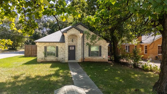 1315 N Ross, Tyler, TX 75702