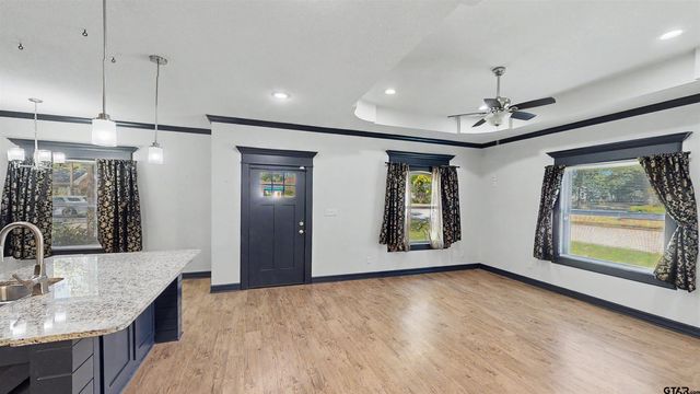 1315 N Ross, Tyler, TX 75702