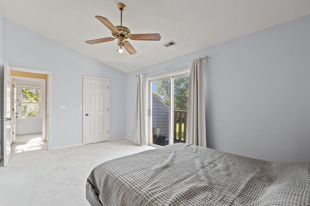 160 W GREEN MEADOWS RD, Columbia, MO 65203