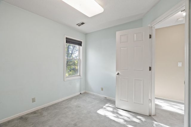 160 W GREEN MEADOWS RD, Columbia, MO 65203