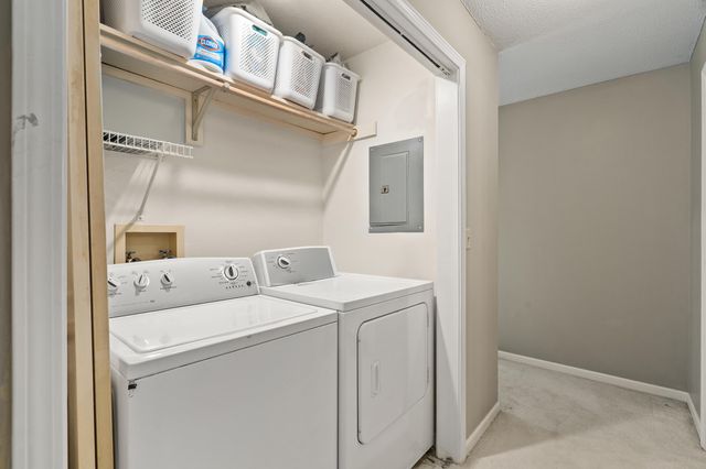 160 W GREEN MEADOWS RD, Columbia, MO 65203