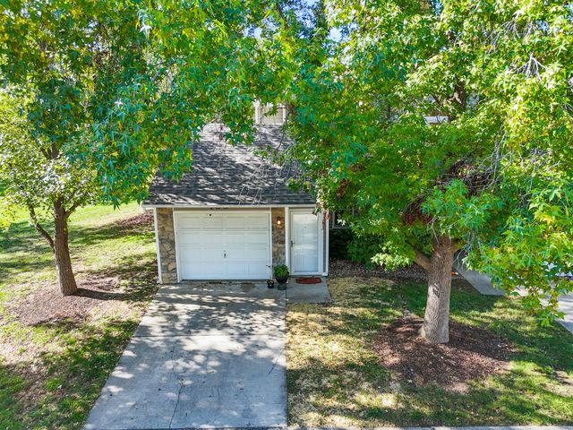 160 W GREEN MEADOWS RD, Columbia, MO 65203