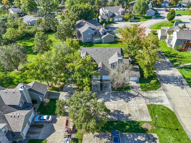 160 W GREEN MEADOWS RD, Columbia, MO 65203