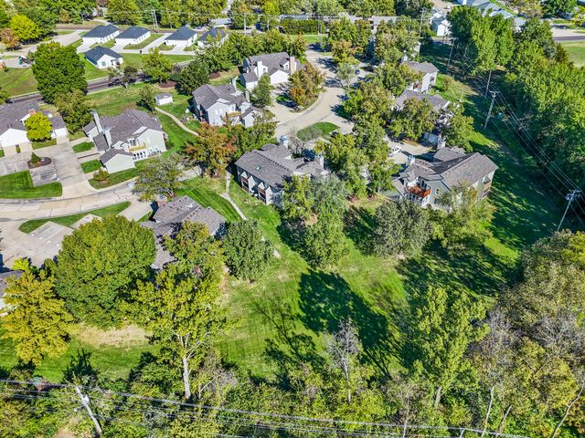 160 W GREEN MEADOWS RD, Columbia, MO 65203