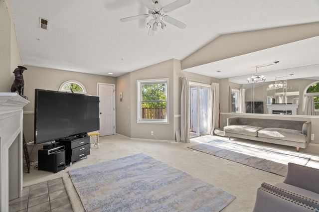 160 W GREEN MEADOWS RD, Columbia, MO 65203