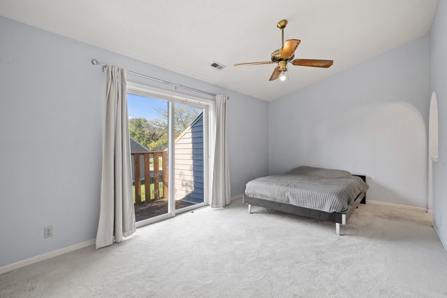 160 W GREEN MEADOWS RD, Columbia, MO 65203