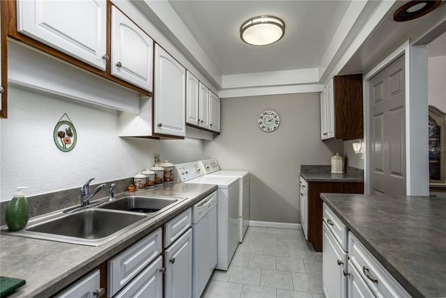 1717 NW 23RD AVENUE 2E, Gainesville, FL 32605