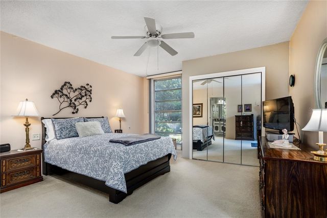 1717 NW 23RD AVENUE 2E, Gainesville, FL 32605
