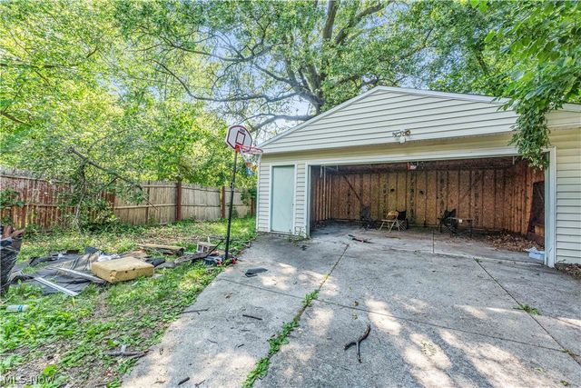 4414 E 142nd Street, Cleveland, OH 44128