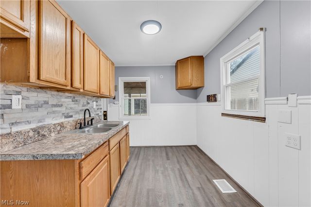 4414 E 142nd Street, Cleveland, OH 44128