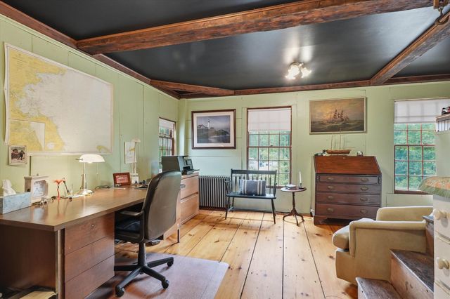20 Stark Hwy S, Dunbarton, NH 03046