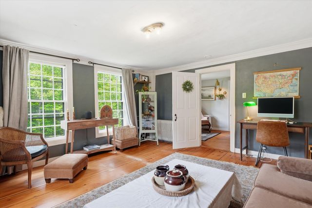 20 Stark Hwy S, Dunbarton, NH 03046