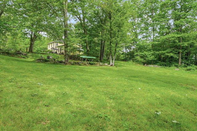 20 Stark Hwy S, Dunbarton, NH 03046