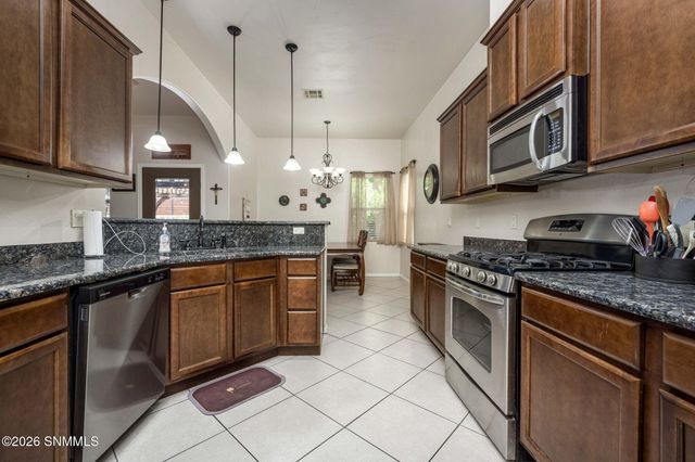 4026 Bravia Dove Loop, Las Cruces, NM 88001