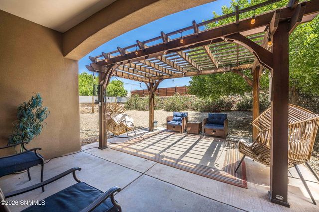 4026 Bravia Dove Loop, Las Cruces, NM 88001